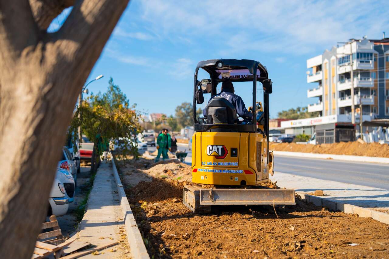 Milas Belediyesi’nden İlçe Yollarında Yoğun Mesai 9